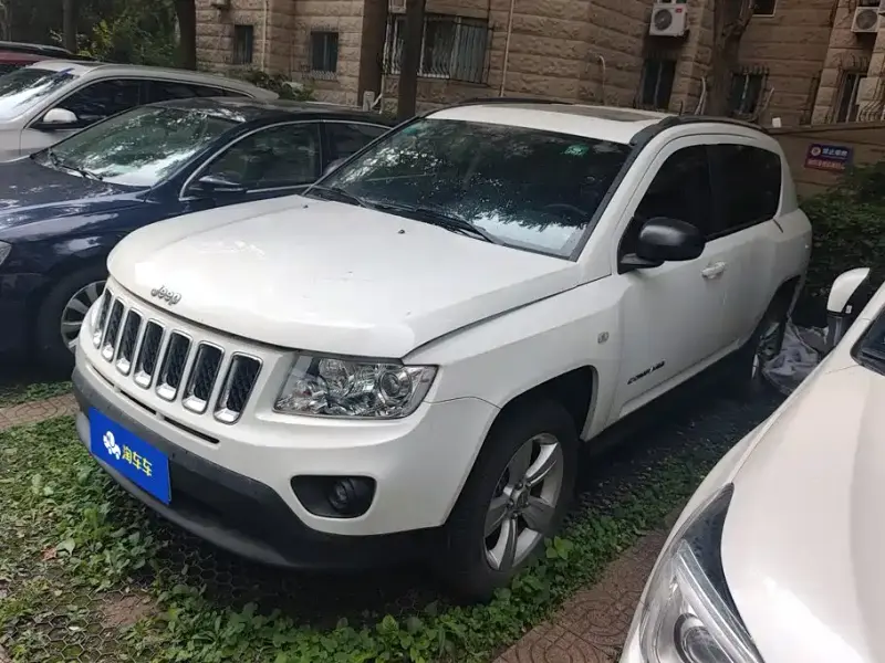 Jeep Compass (Import), 2012