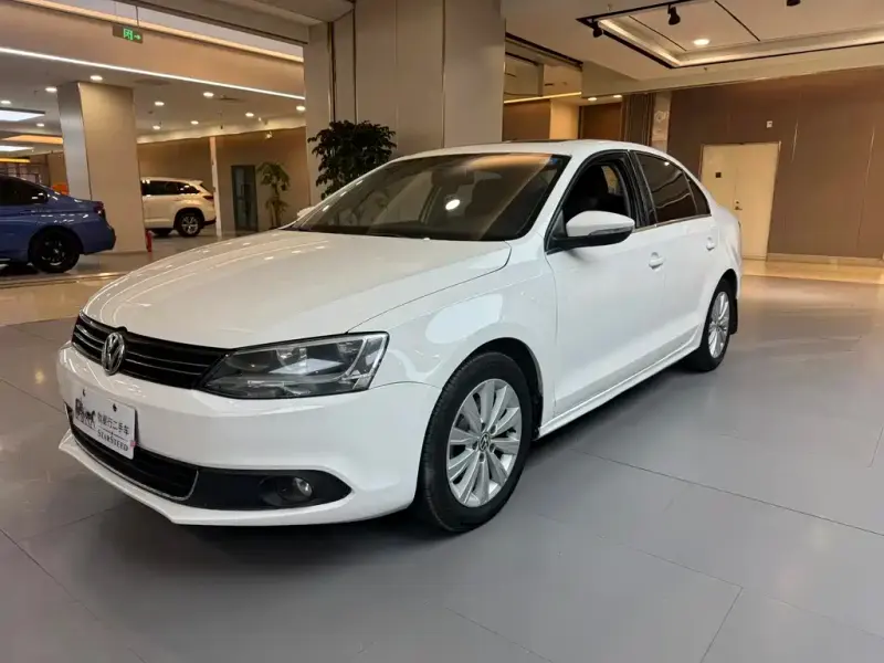Volkswagen Sagitar, 2014