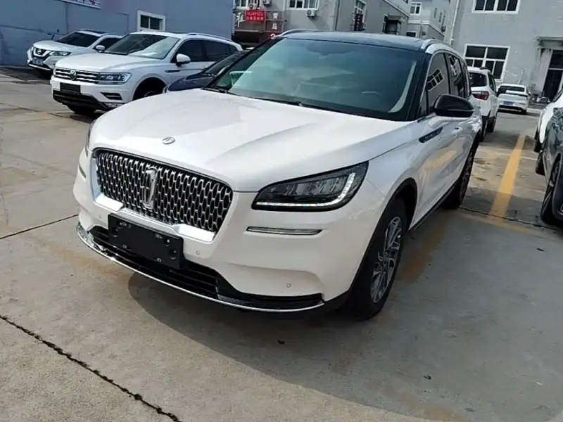 Lincoln Corsair, 2023
