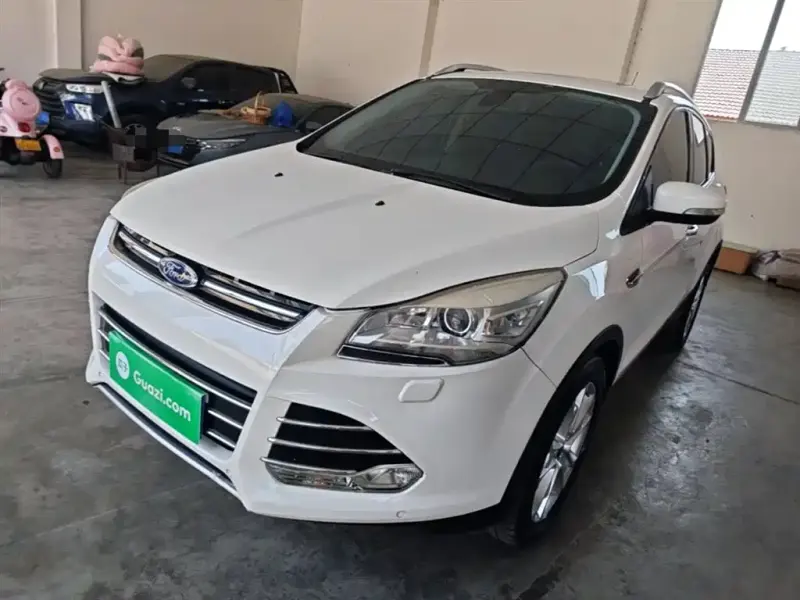Ford Kuga, 2014