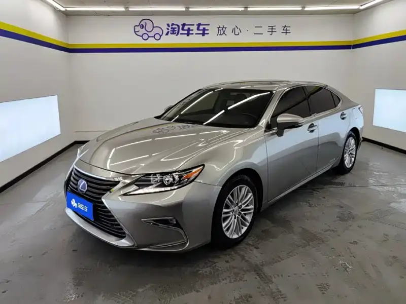 Lexus ES, 2017