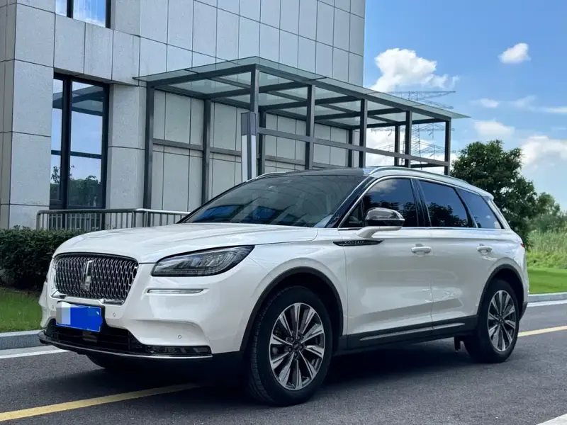 Lincoln Corsair, 2021