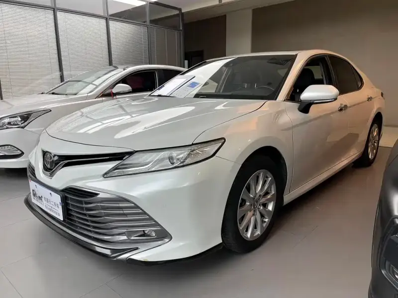 Toyota Camry, 2019
