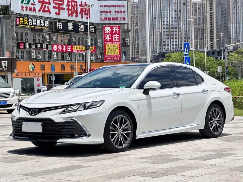Toyota Camry, 2023