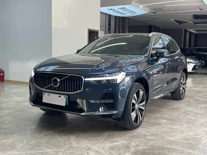 Volvo XC60 PHEV, 2022