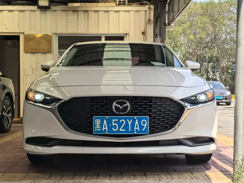 Mazda 3 Axela, 2021