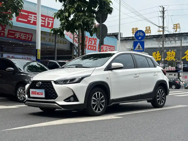 Toyota Yaris L, 2023