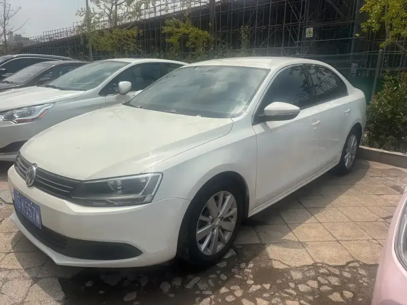 Volkswagen Sagitar, 2014