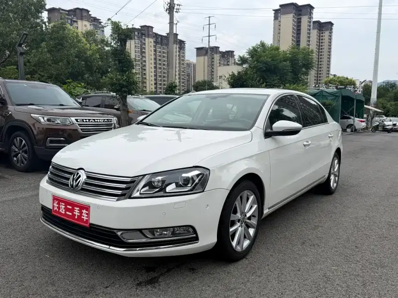 Volkswagen Magotan, 2012