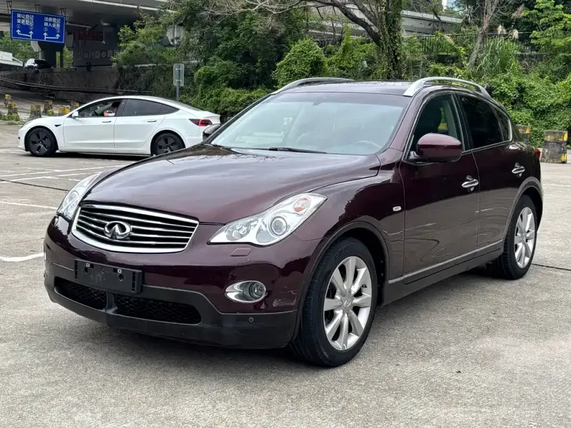 Infiniti QX50 (Import), 2014