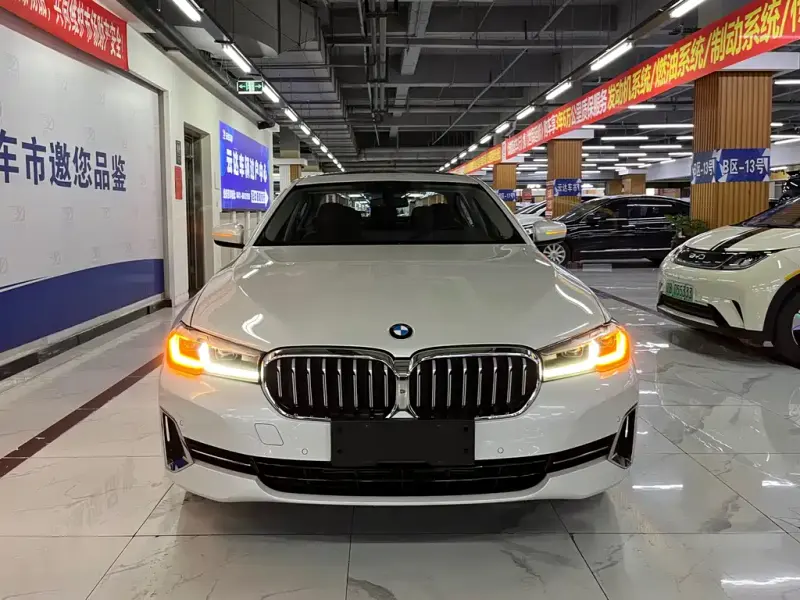 BMW 5 Series, 2024