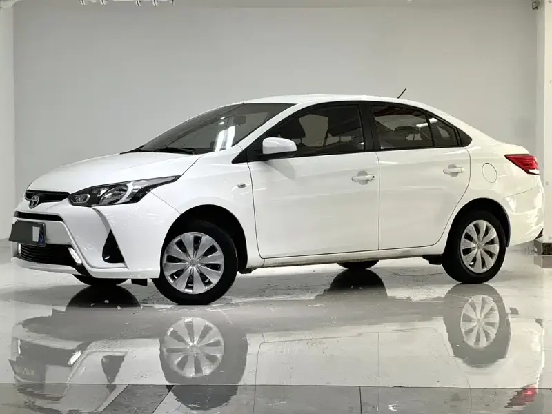 Toyota Yaris L, 2021