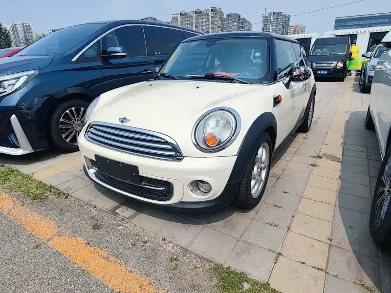 MINI Mini, 2014