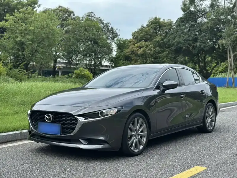 Mazda 3 Axela, 2022