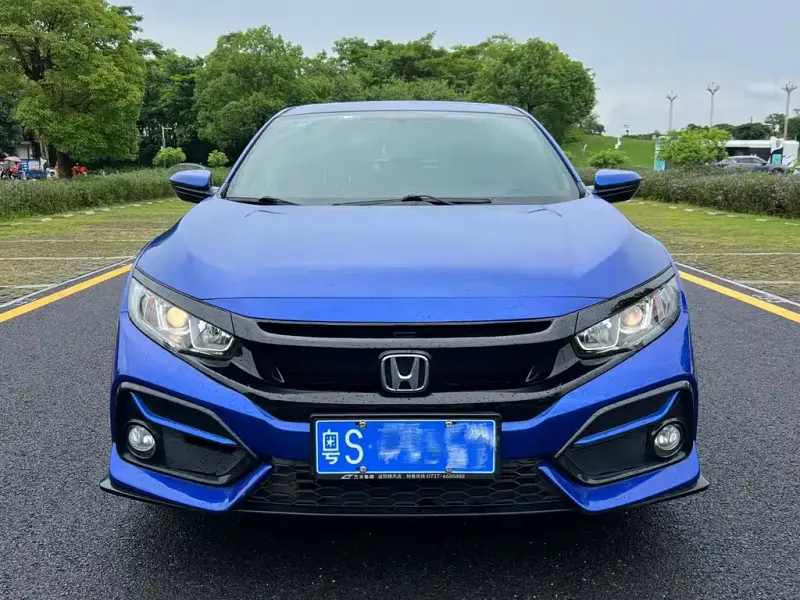 Honda Civic Honda Civic 2021 HATCHBACK 220TURBO CVT New Sharp Control, 2022 — фото 1
