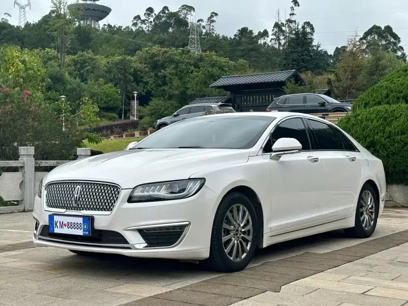 Lincoln MKZ, 2021