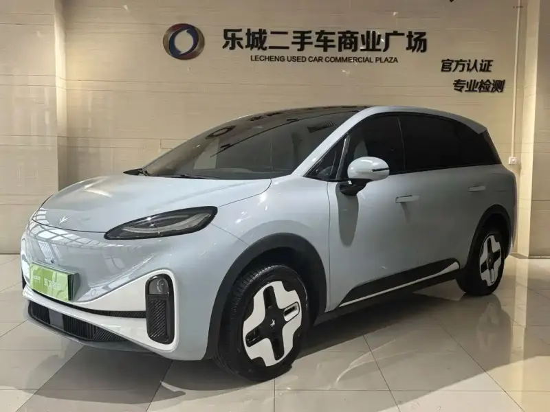 ARCFOX S, 2025