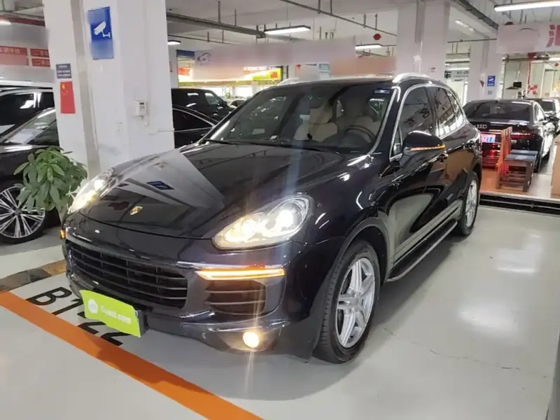 Porsche Cayenne, 2015