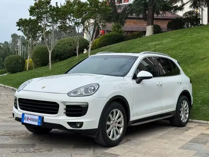 Porsche Cayenne, 2015