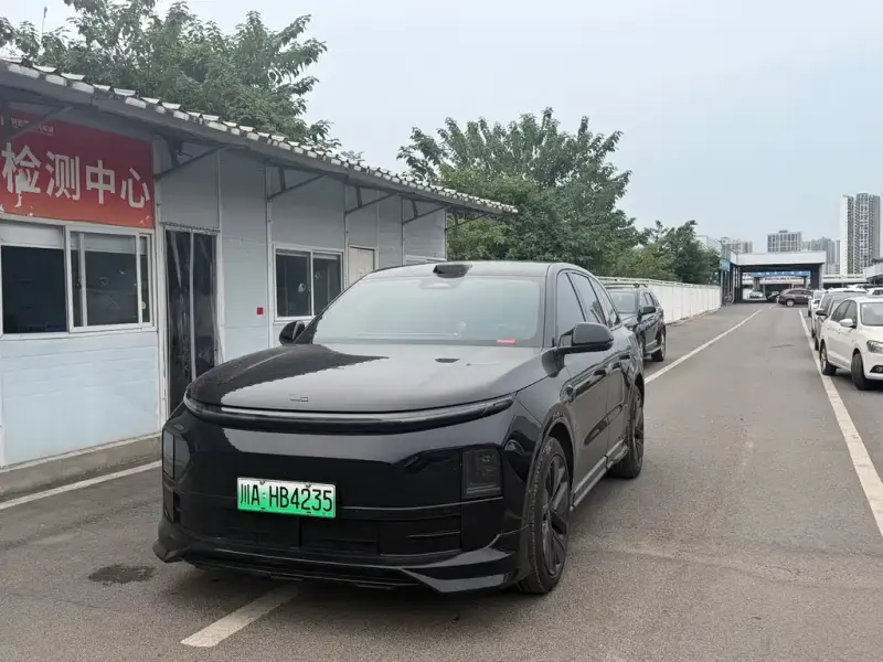 Li Auto Li L6, 2025