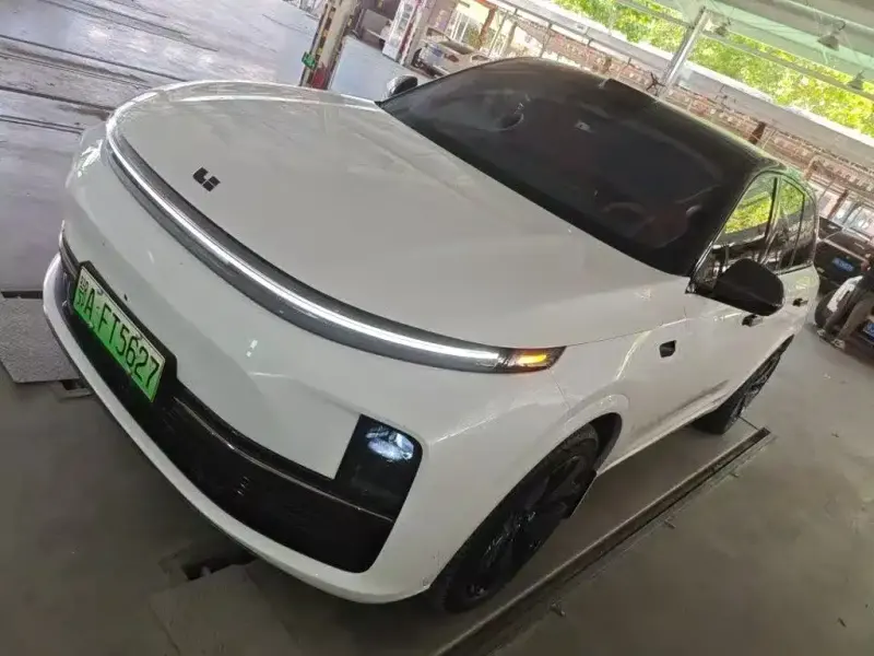 Li Auto Li L7, 2025