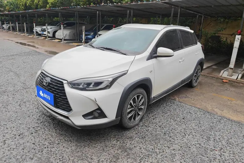 Toyota Yaris L Elite Stylish X 1.5L CVT Luxury PLUS Edition, 2022 — фото 1