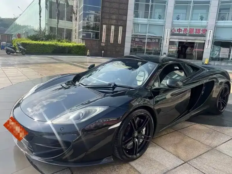 McLaren 12C, 2015