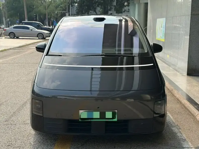 Li Auto Li MEGA, 2026