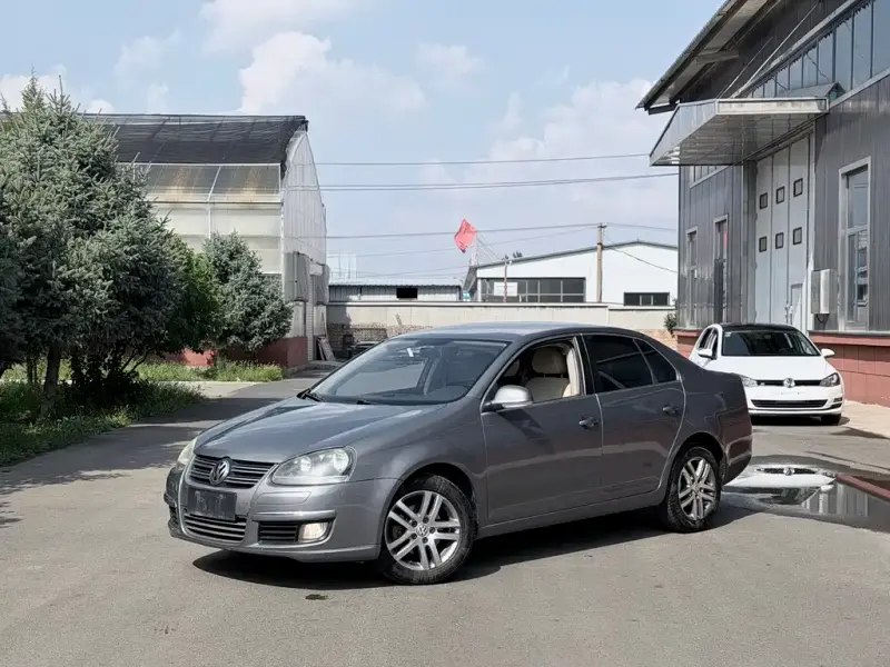 Volkswagen Sagitar, 2011