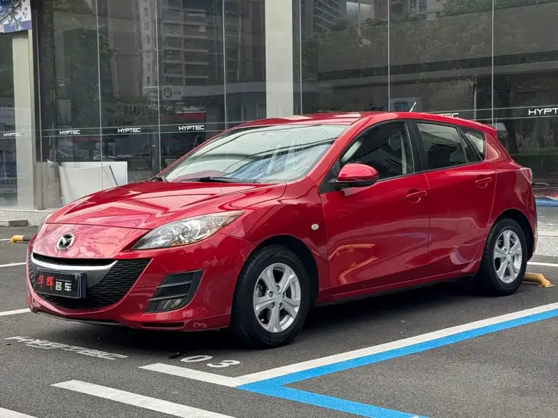 Mazda 3 (Import), 2011