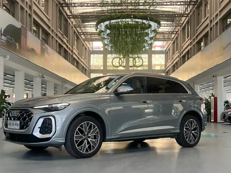Audi Q5L, 2025
