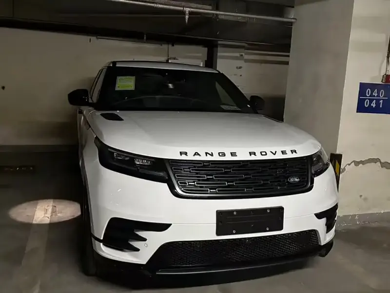 Land Rover Velar, 2026