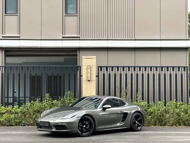 Porsche 718, 2022