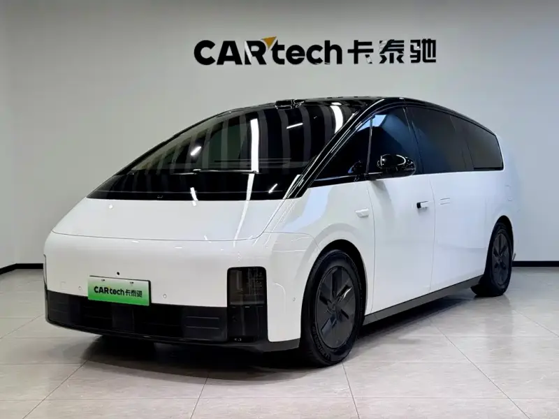 Li Auto Li MEGA, 2025