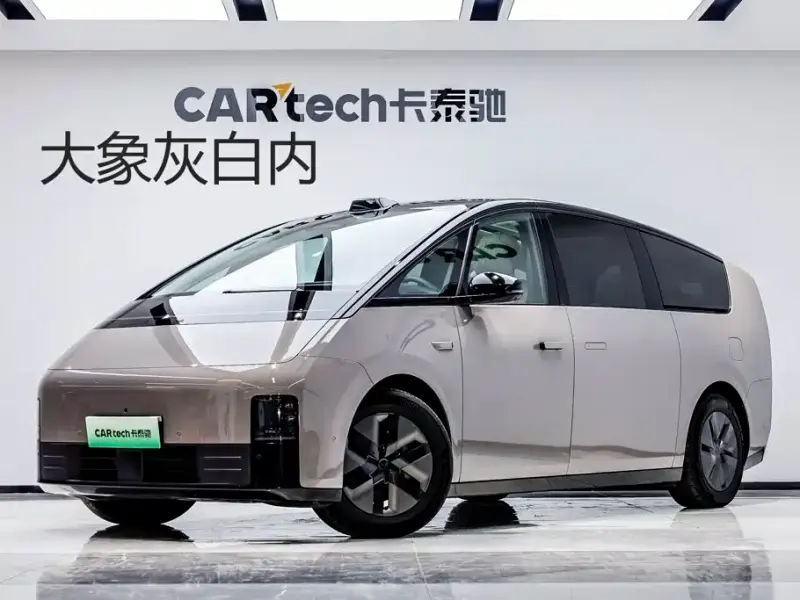 Li Auto Li MEGA, 2024