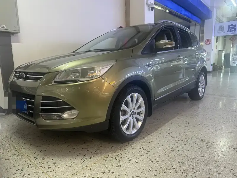 Ford Kuga, 2014