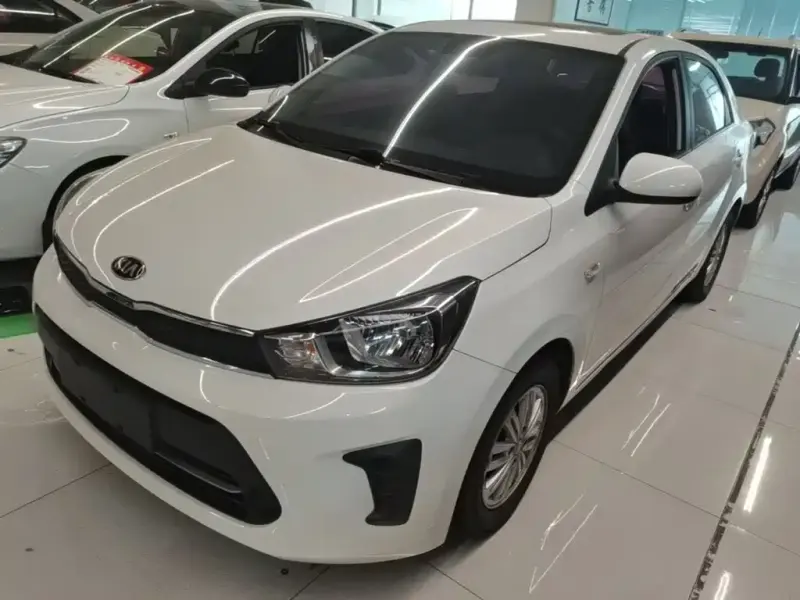 Kia Huanchi Hyundai Reina 2020 Facelift 1.4L Auto Comfort Sunroof Edition, 2021 — фото 1