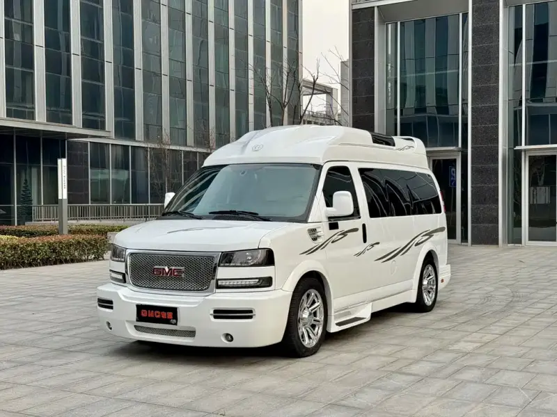 GMC Savana, 2016