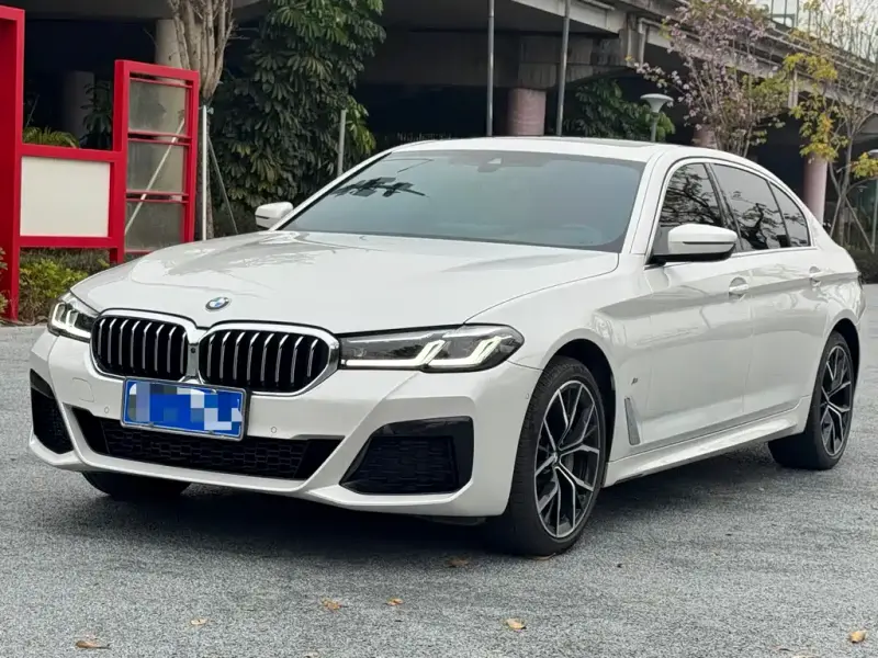 BMW 5 Series, 2022