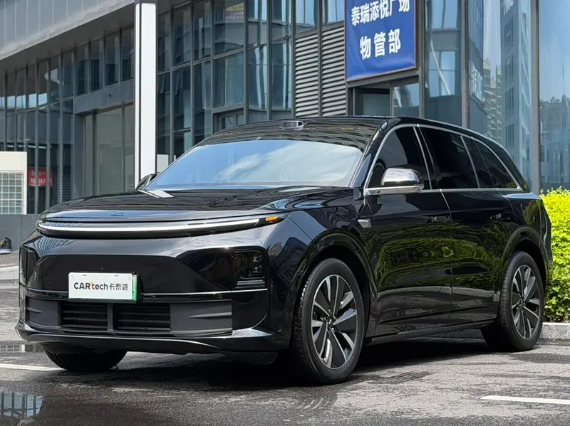 Li Auto L6, 2025