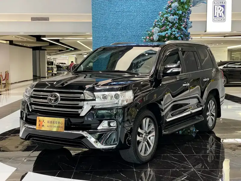 Toyota Land Cruiser, 2019 — фото 1