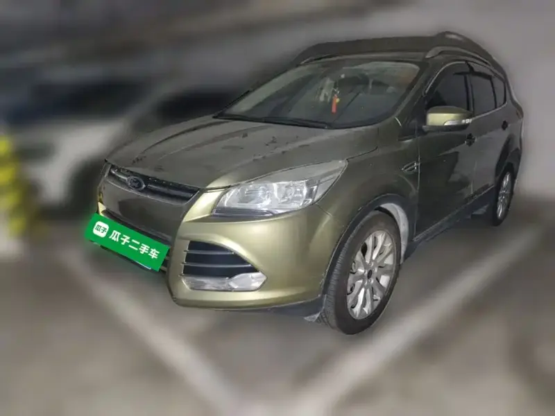 Ford Kuga, 2015