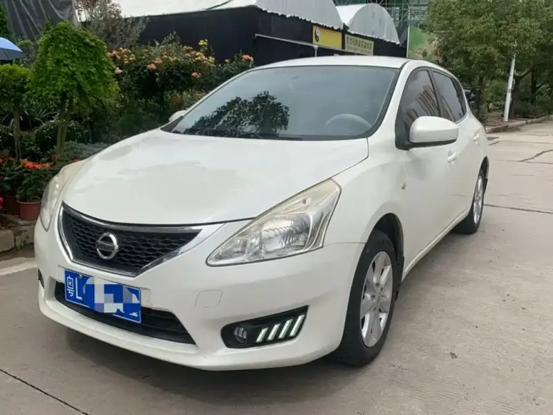 Nissan Tiida, 2015