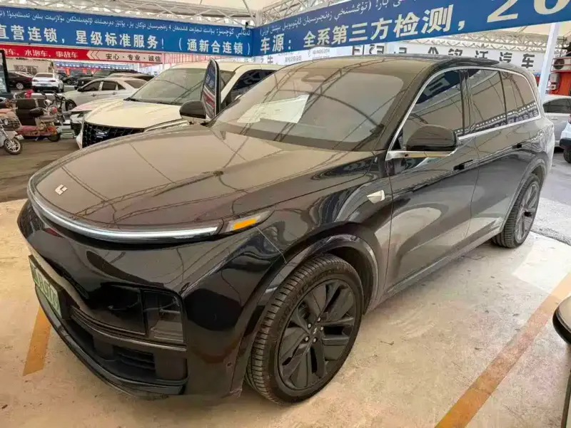 Li Auto Li L9, 2025