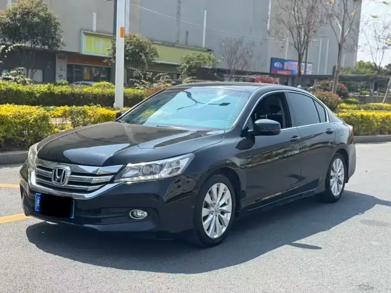 Honda Accord, 2015