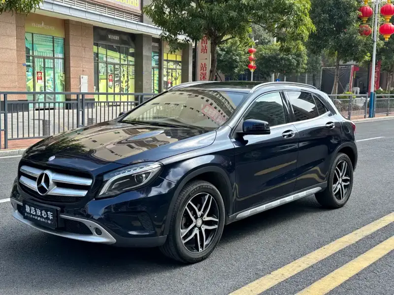 Mercedes-Benz GLA, 2015