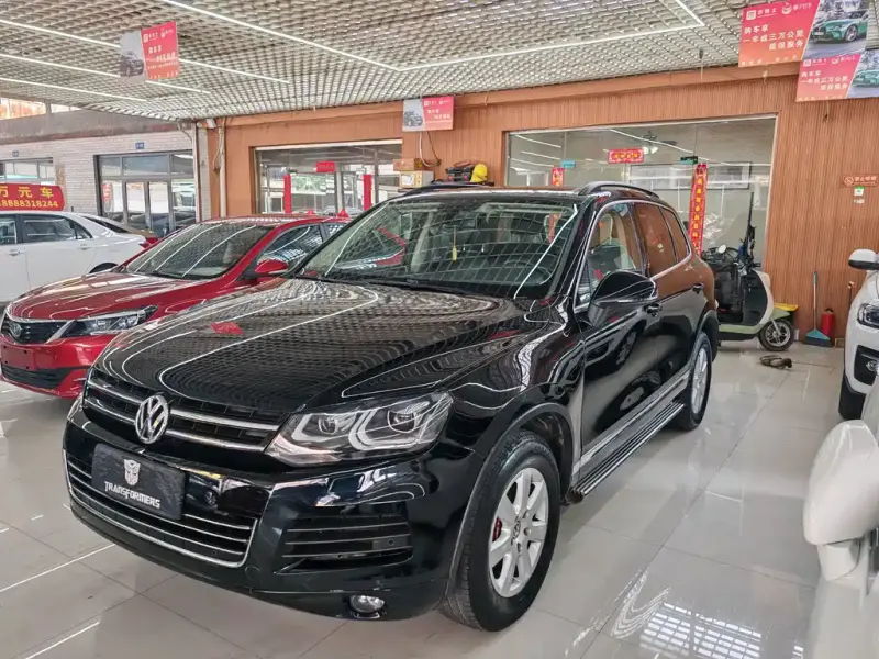 Volkswagen Touareg, 2015