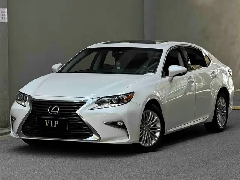 Lexus ES, 2017