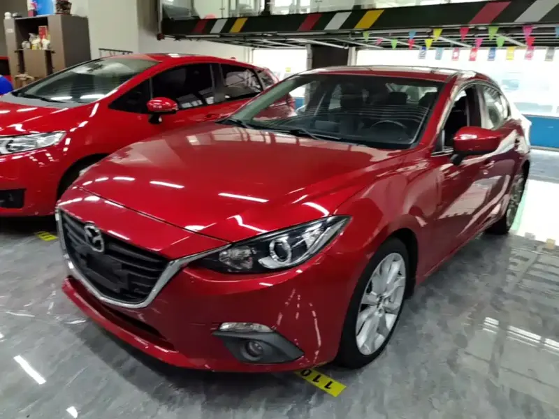 Mazda 3 Axela, 2015