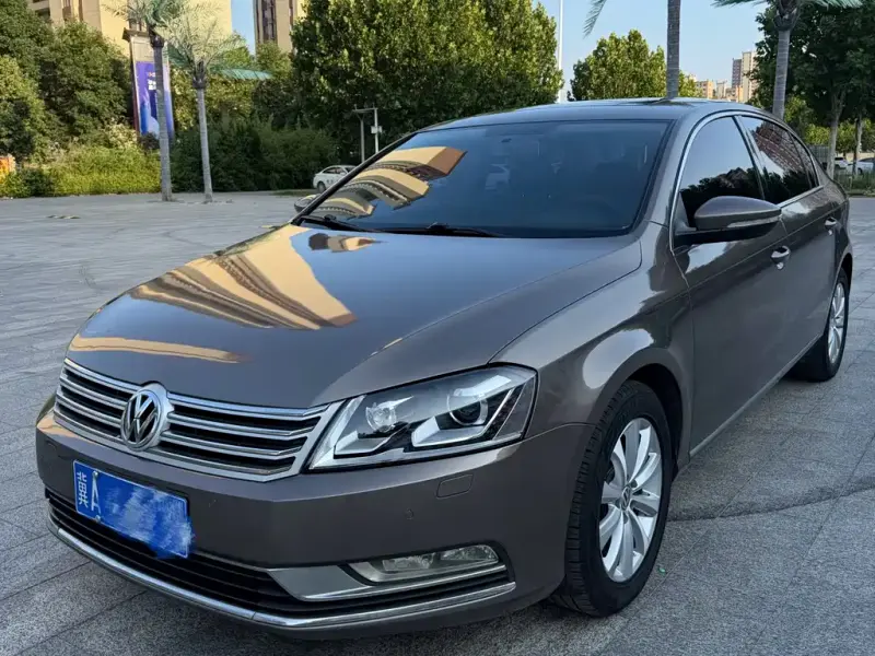 Volkswagen Magotan Volkswagen Magotan 2013 2.0TSI Luxury Type, 2014 — фото 1